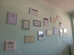 Chodba ambulancie, diplomy a certifikáty